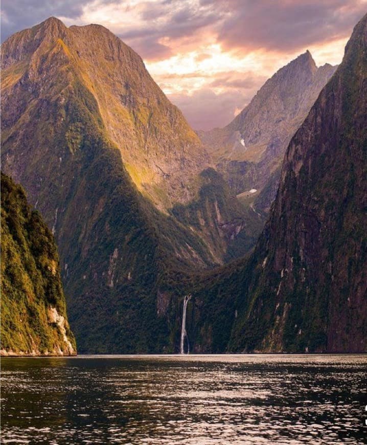 Place Milford Sound