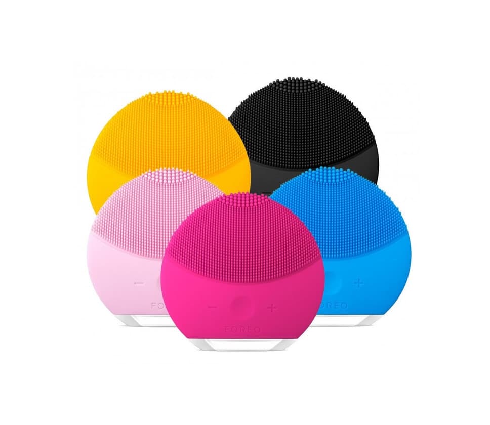 Producto LUNA play plus de FOREO es el cepillo facial recargable de silicona