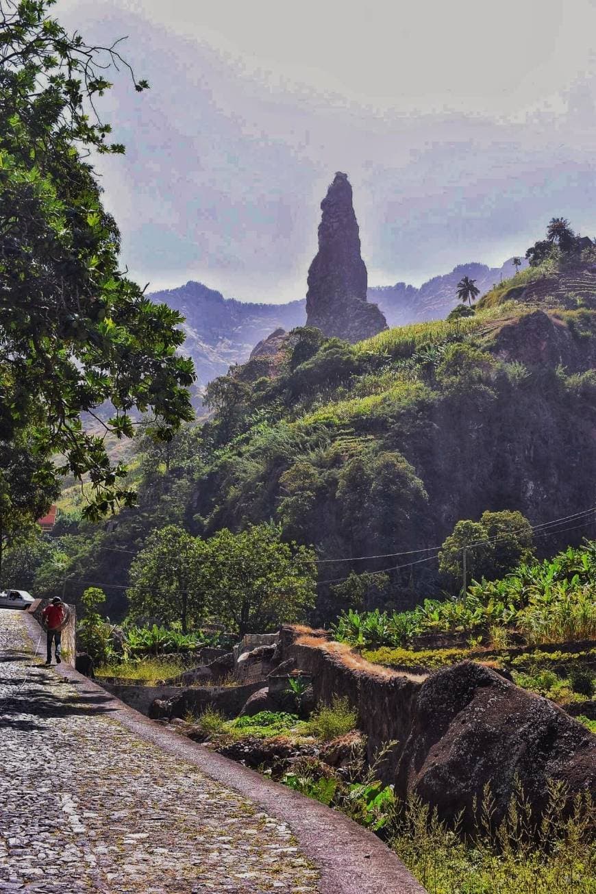 Place Vale do Paúl (Paul Valley)