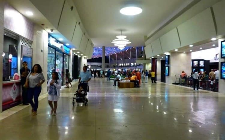 Lugar Centro Comercial Parque Costazul