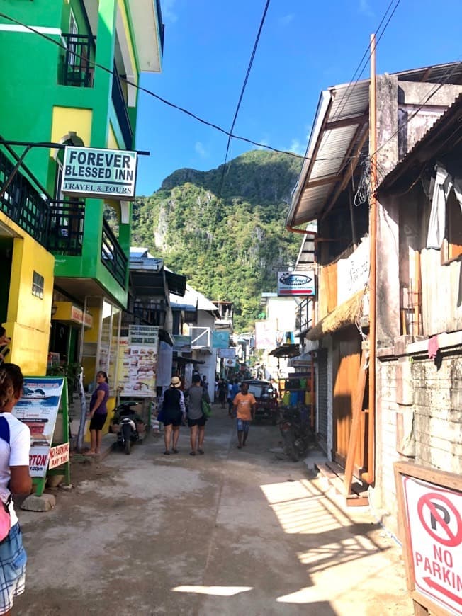 Restaurants El Nido Public Market