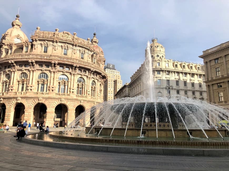 Place Piazza De Ferrari