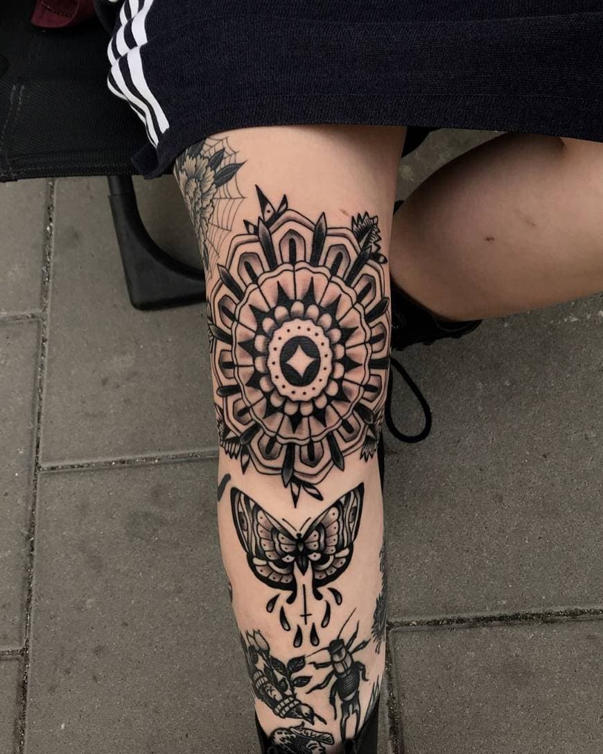 Fashion Leg Tattoo