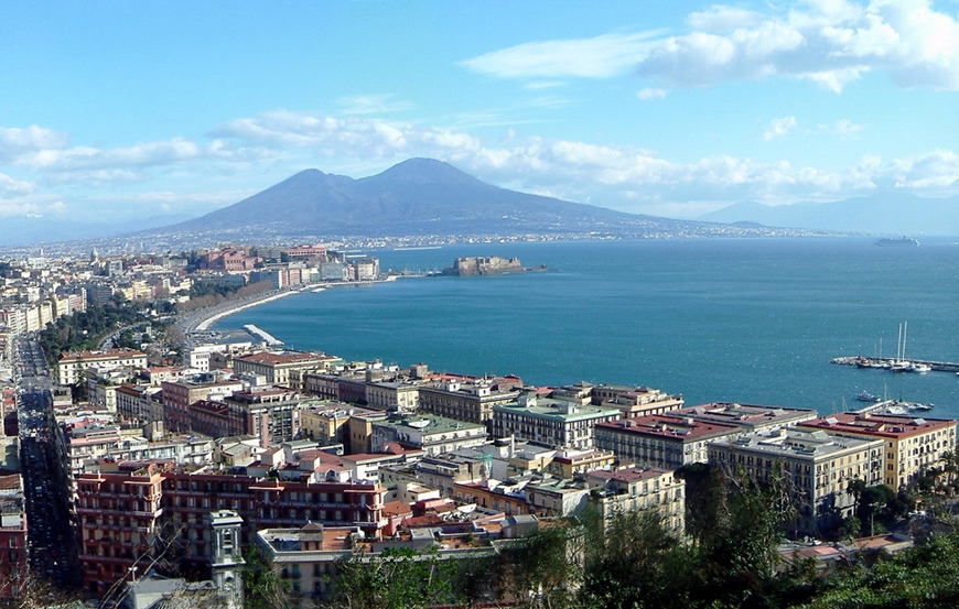 Lugar Napoli