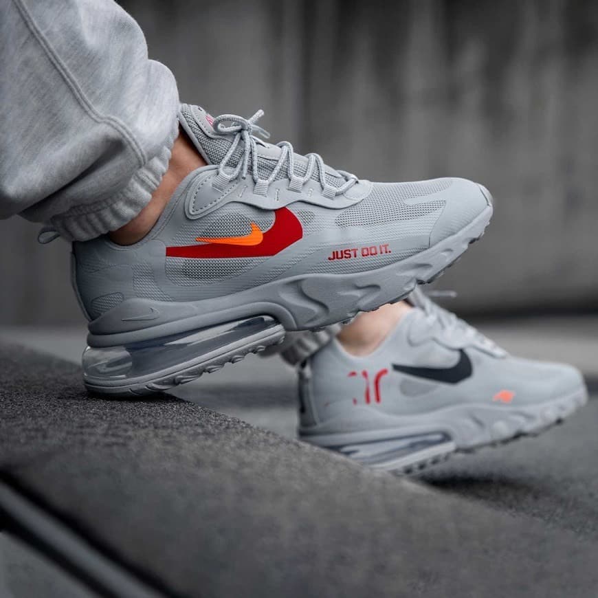 Product Nike Air Max 270 React