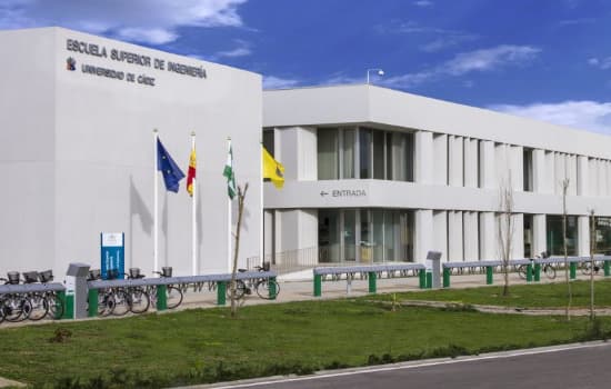 Lugar Escuela Superior de Ingeniería