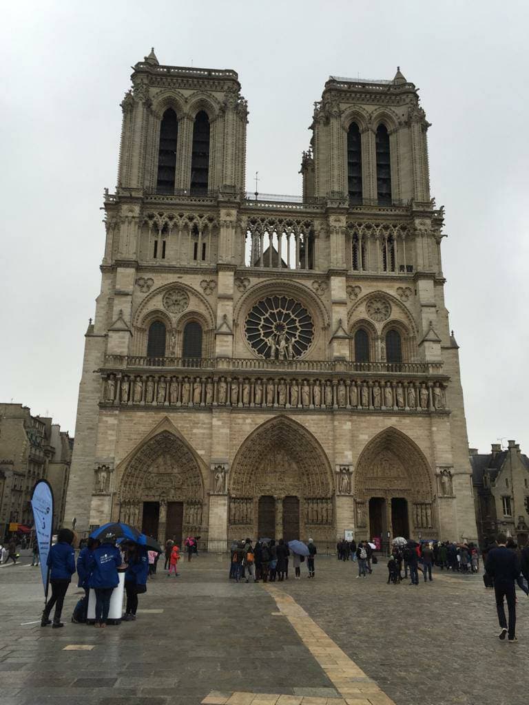 Lugar Notre Dame