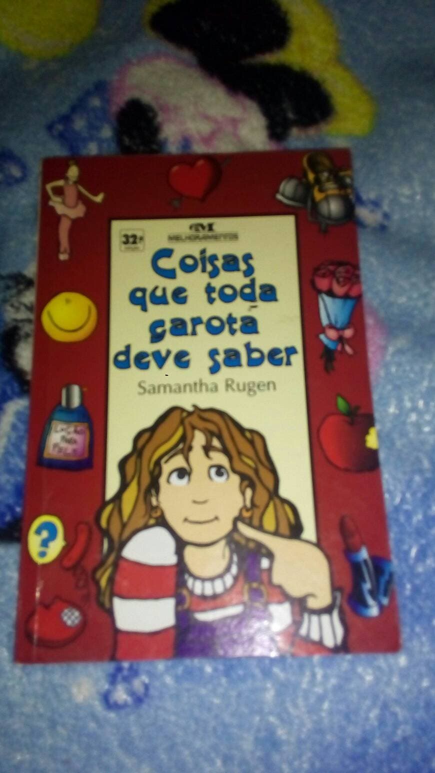 Libro Everything a Girl Should Know