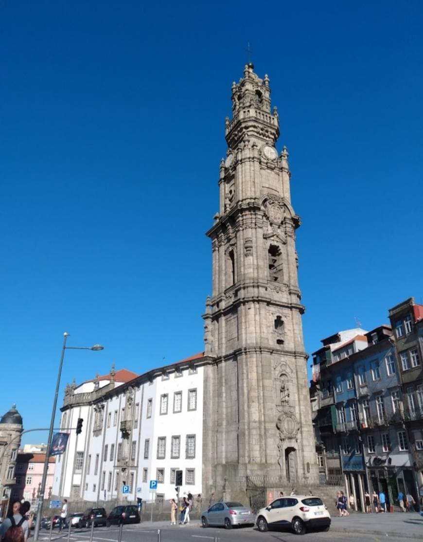 Place Clérigos Tower