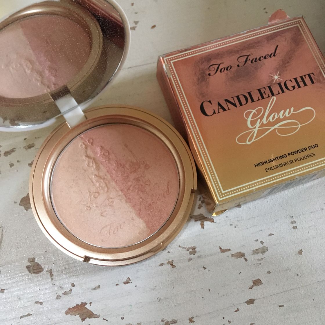 Belleza Too Faced- Polvos candlelight glow