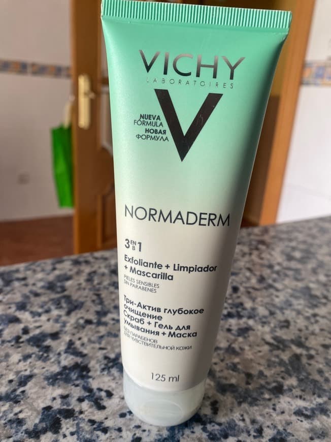 Producto Vichy normaderm 3 en 1 exfoliante