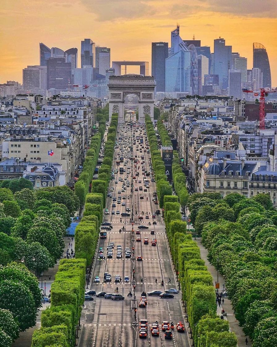 Place Avenue des Champs-Élysées