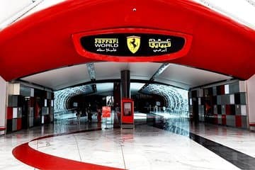 Lugar Ferrari World Abu Dhabi (Office Entrance)