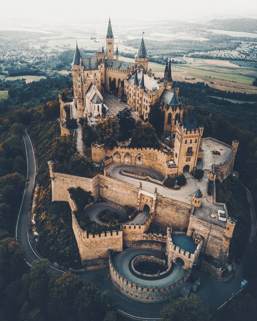 Lugar Hohenzollern Castle