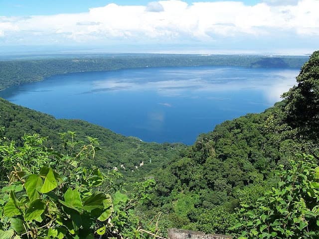 Place Laguna De Apoyo