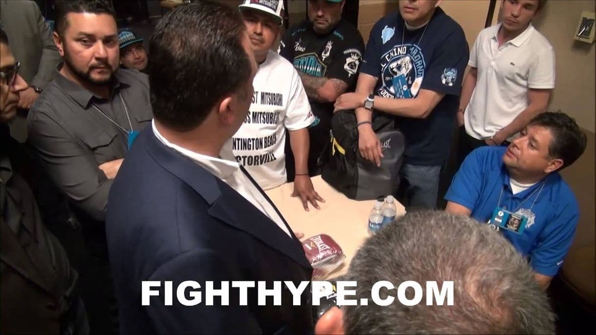 Moda team mayweather and team maidana debate over glove controversy