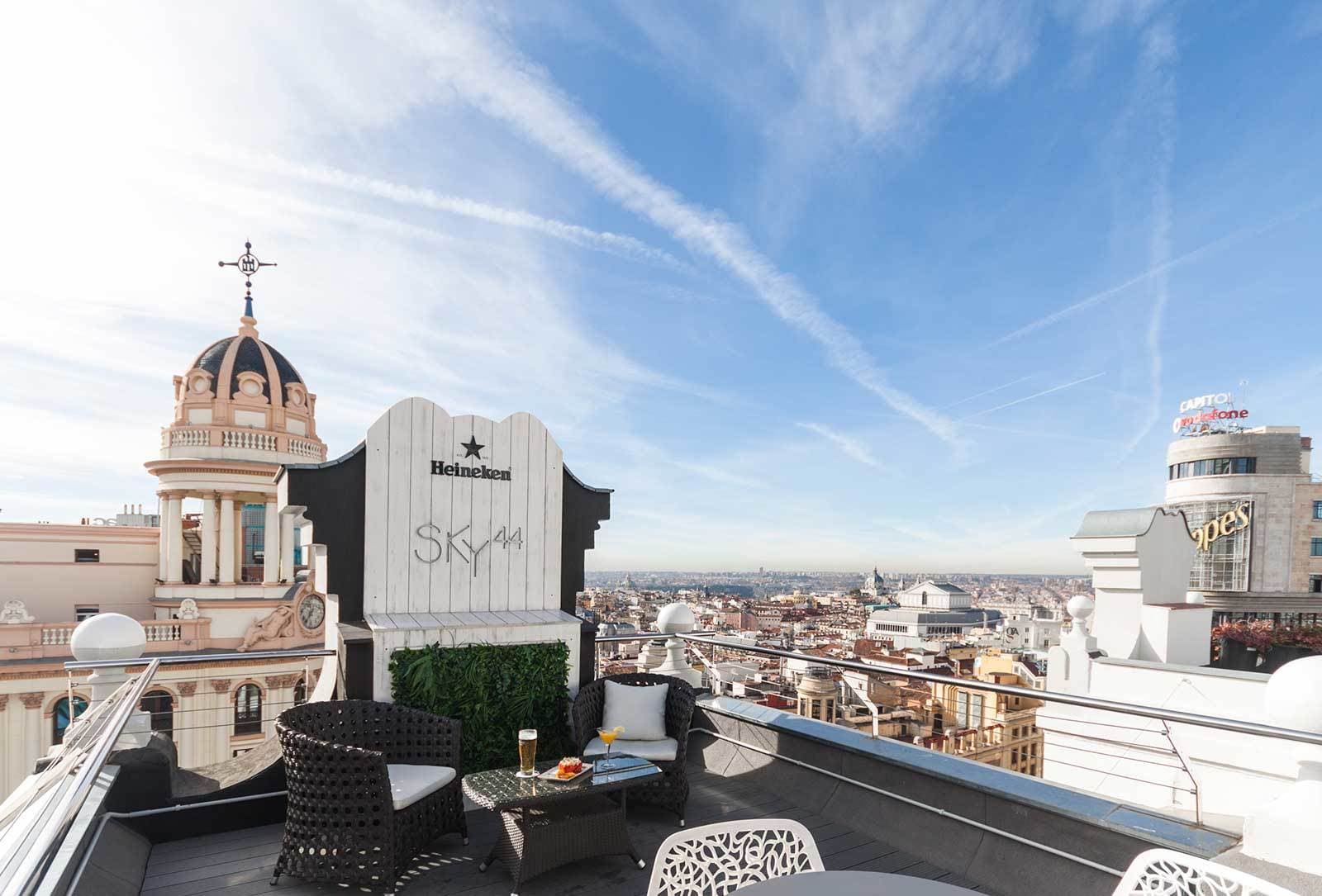 Place Sky 44 Madrid | Terraza - Bar