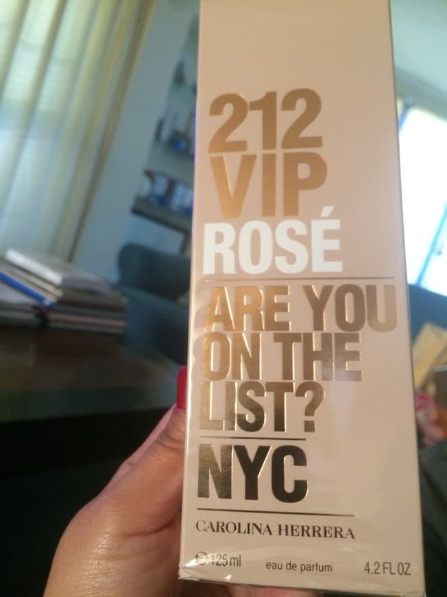 Beauty Carolina Herrera 212 Vip Rosé Perfume