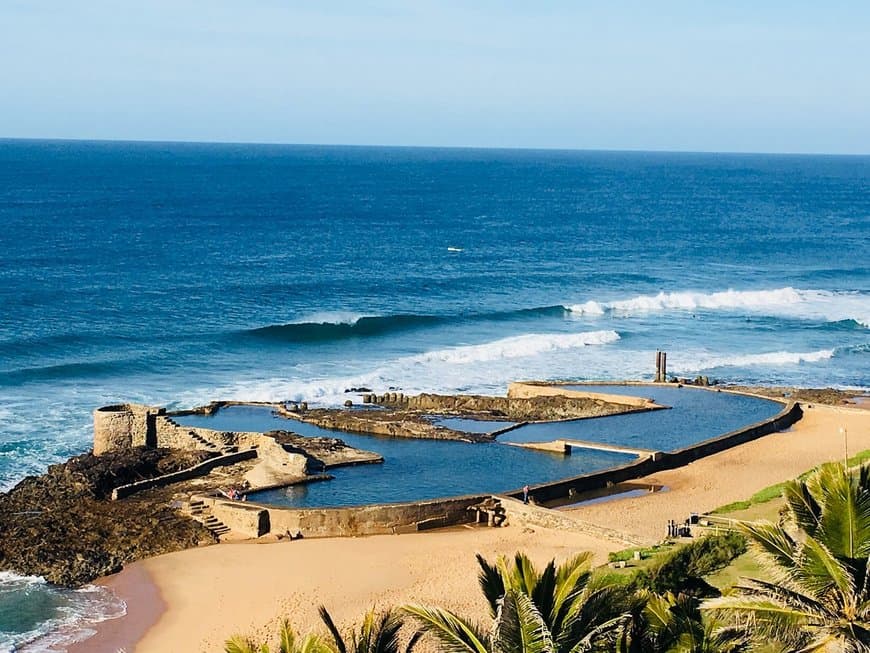 Lugar Salt Rock Beach