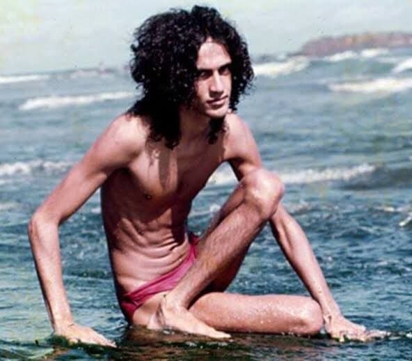 Music Menino do Rio - Caetano Veloso