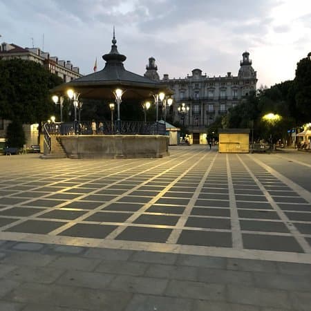 Place Plaza Pombo