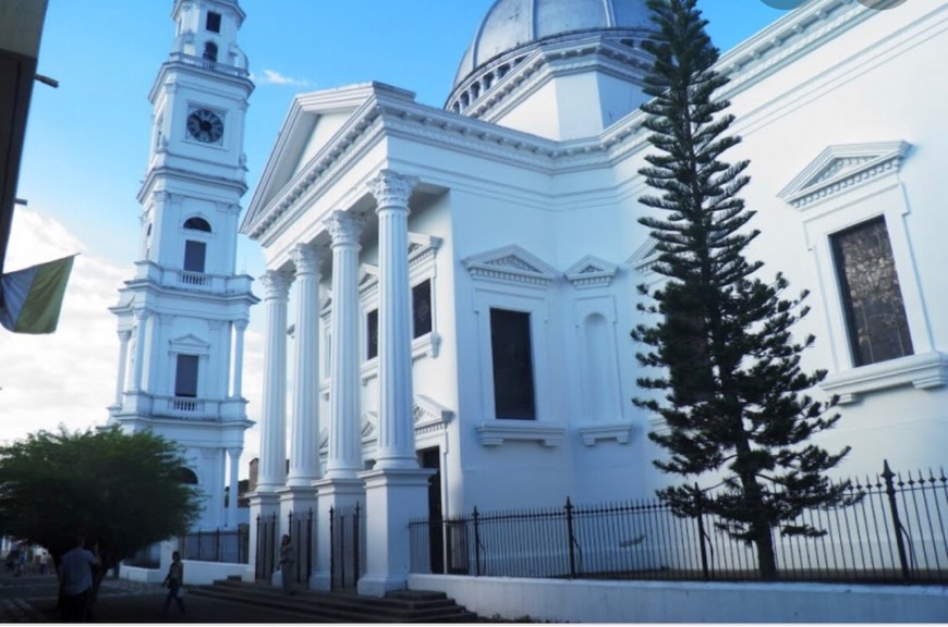 Place Cathedral Nuestra Señora del Carmen