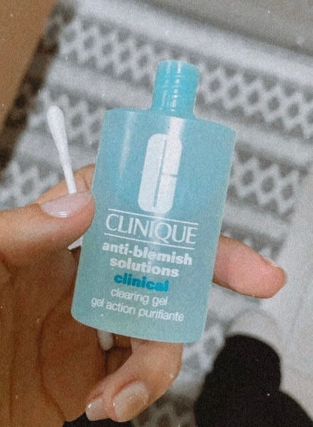 Belleza Gel limpiador antigranos, de CLINIQUE