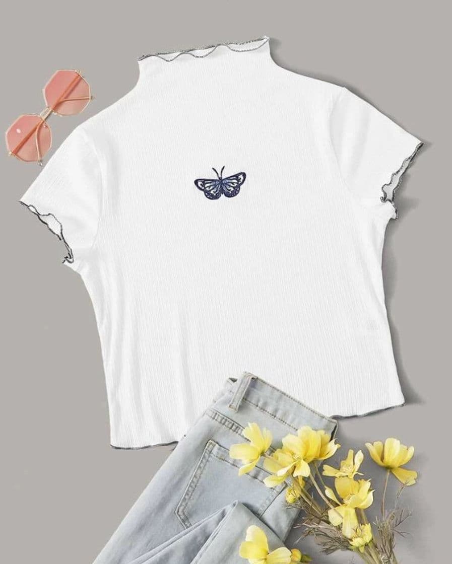 Product Camiseta tejida de canele con bordado de mariposa 🦋 