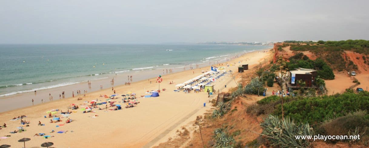 Lugar Praia da Rocha Baixinha (poente)