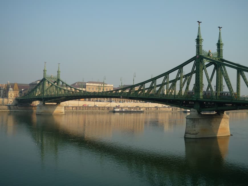 Place Puente de la Libertad