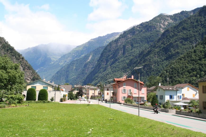 Place Lostallo