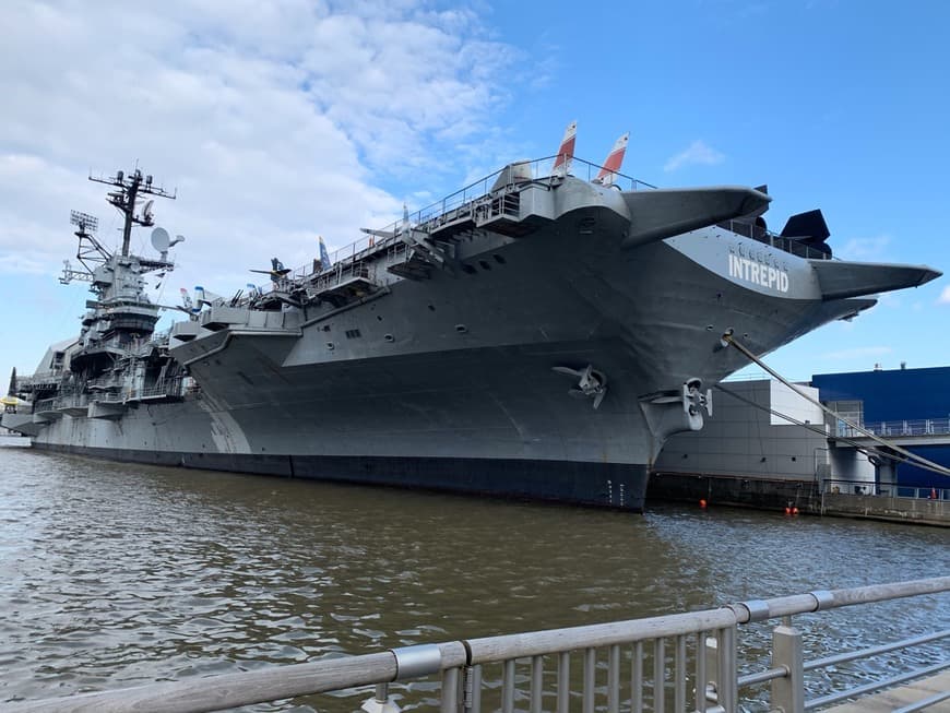 Place Intrepid Sea-Air-Space Museum