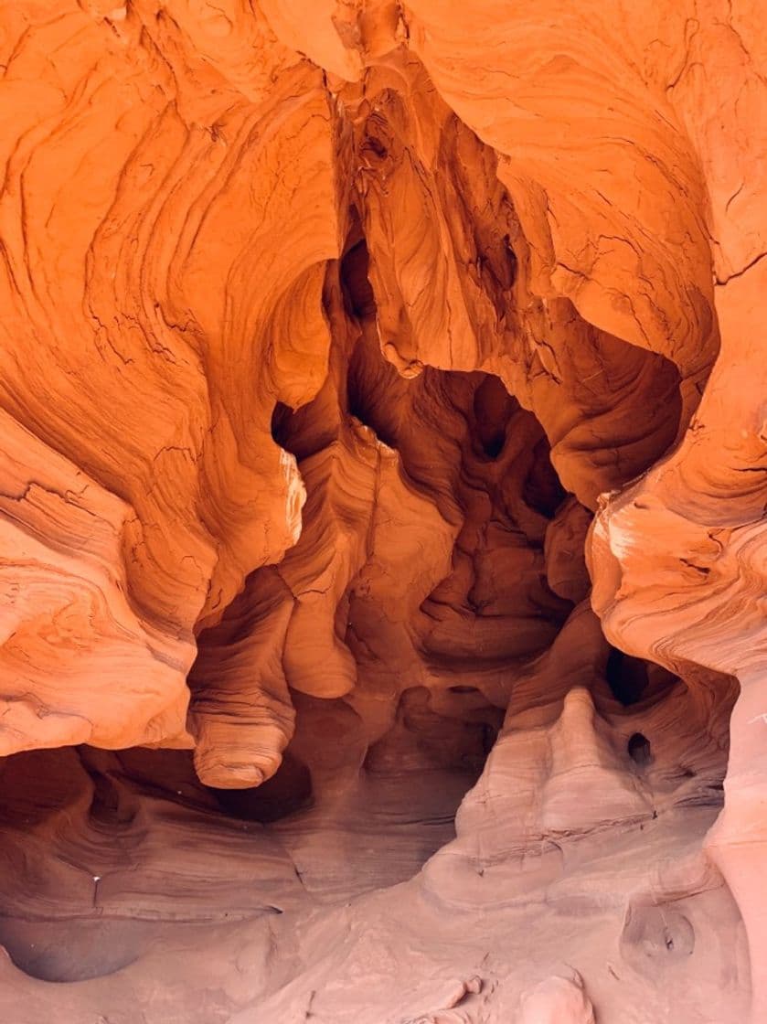 Place Cuevas Can Riera, Torrellas de Llobregat