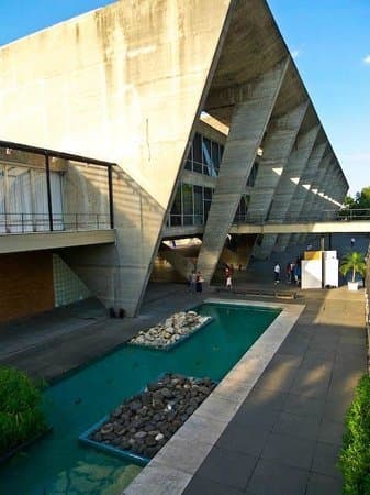 Lugar Museu de Arte Moderna do Río de Janeiro