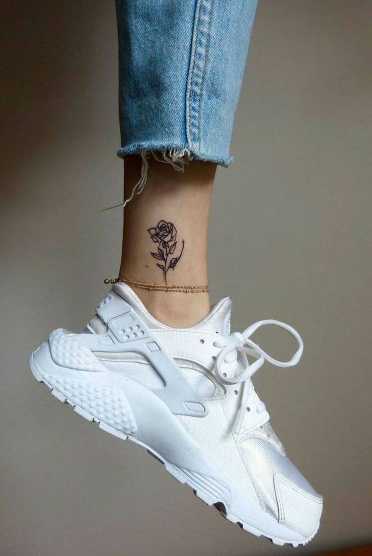 Fashion Tatuagem em forma de rosa 🌹