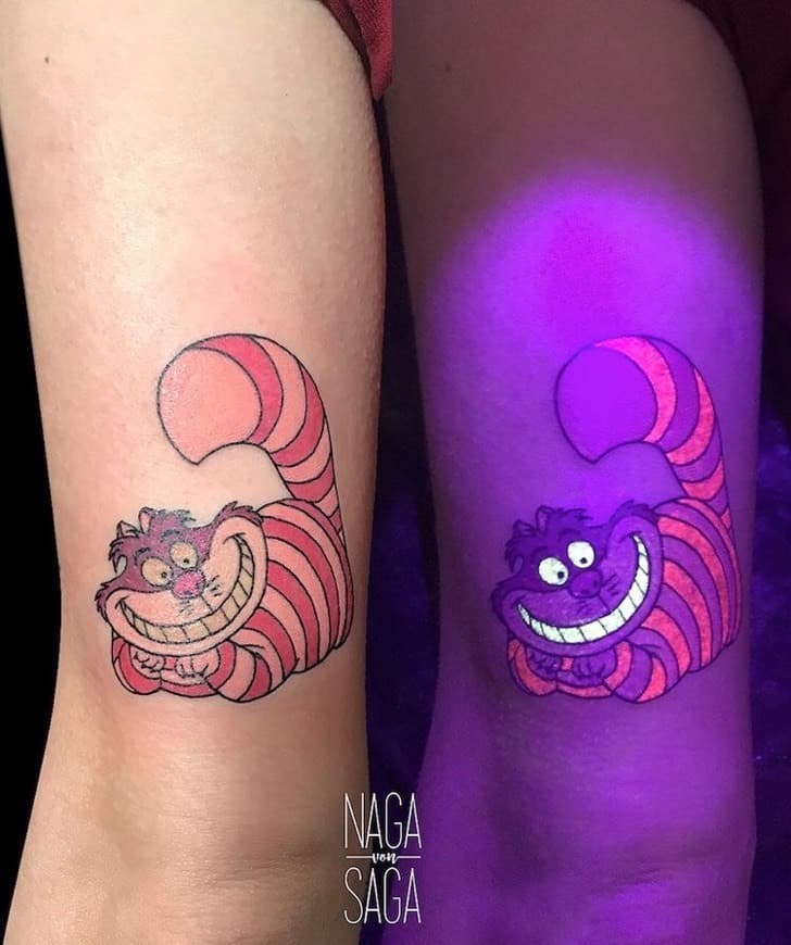 Moda Amei essa ideia de tatoo neon👽