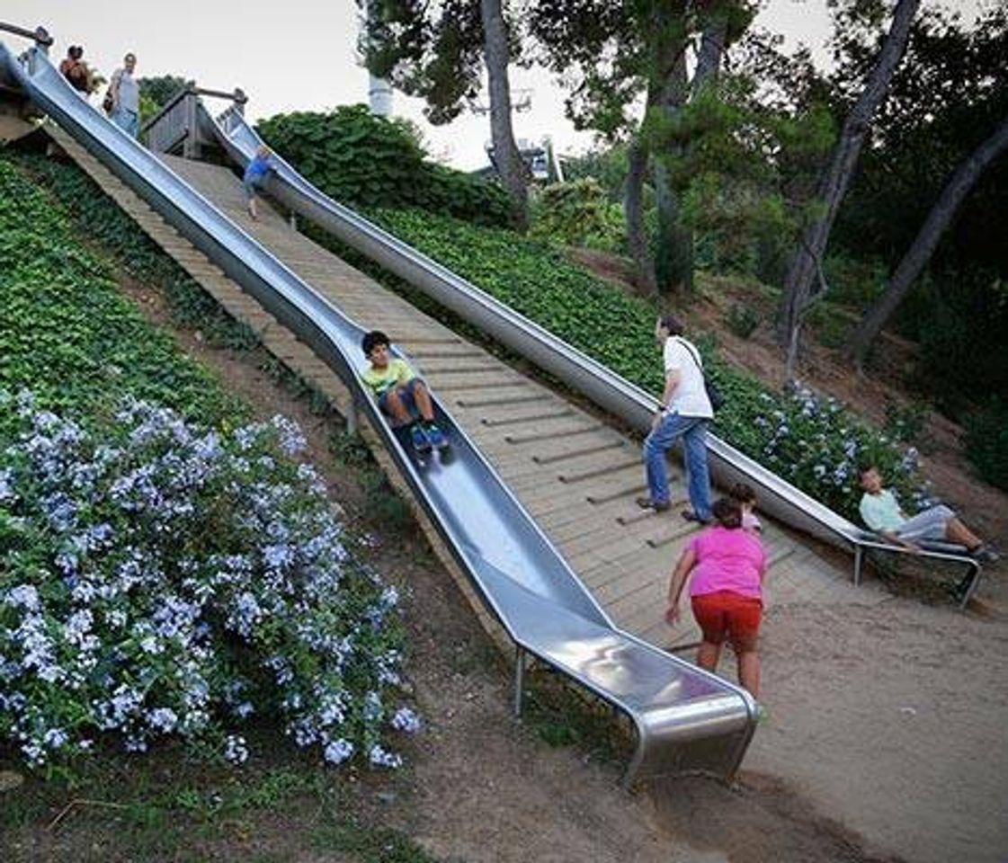 Lugar Toboganes de Montjuic