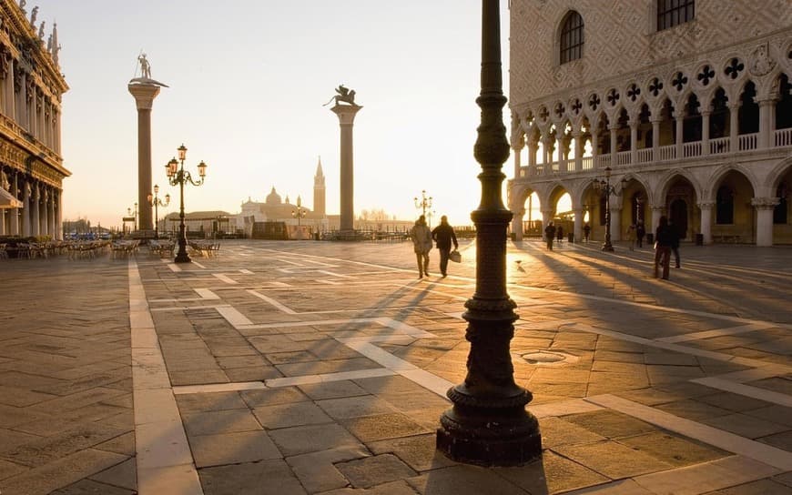 Place Piazza San Marco