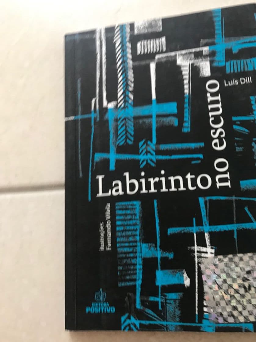 Libro Labirinto no escuro (pdf)