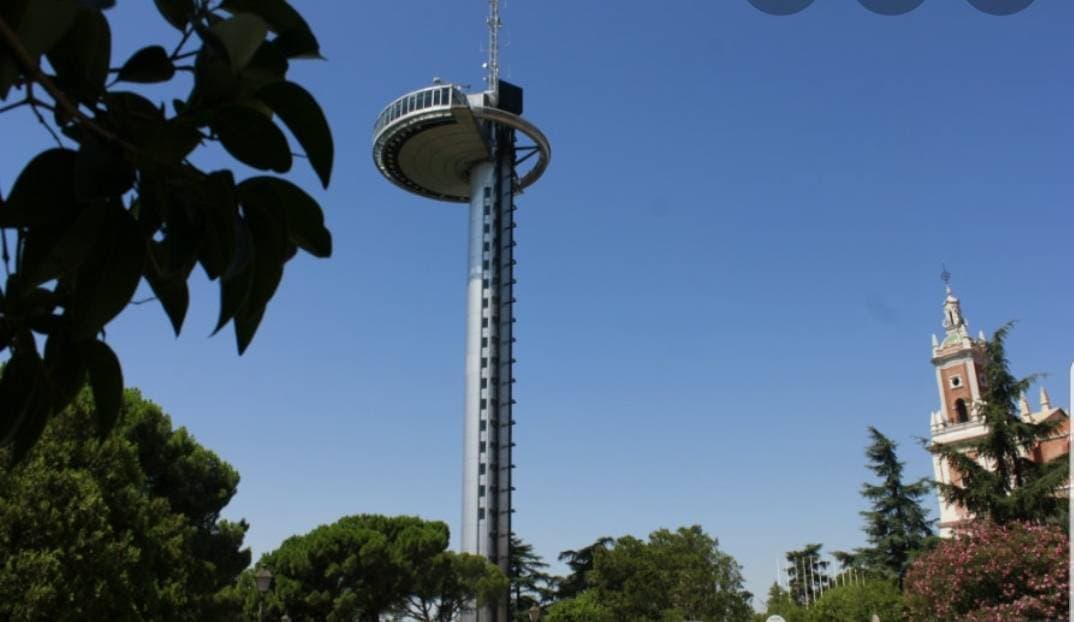 Place Faro de Moncloa