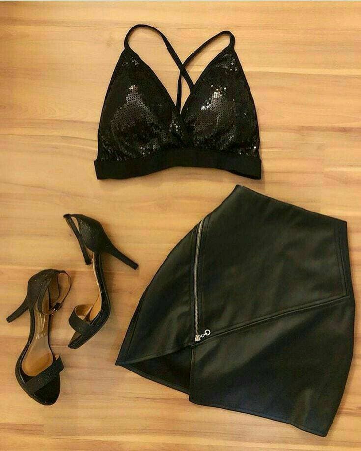 Moda Black looks