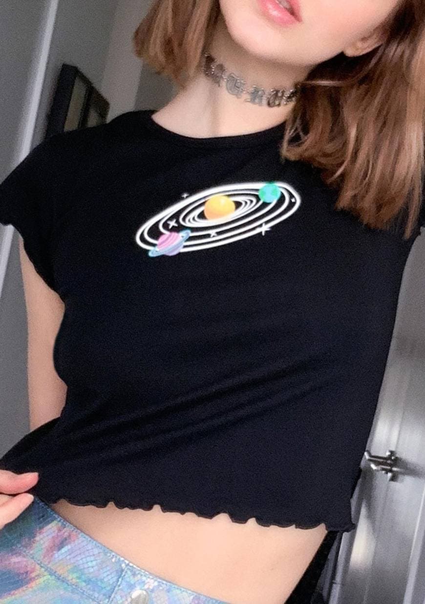 Moda Horoscopez Planets Crop Graphic Tee - Black | Dolls Kill