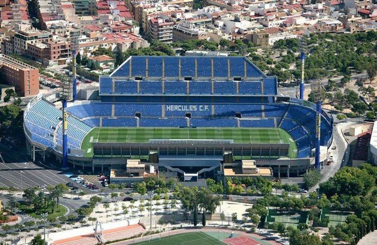 Lugar Estadio José Rico Pérez