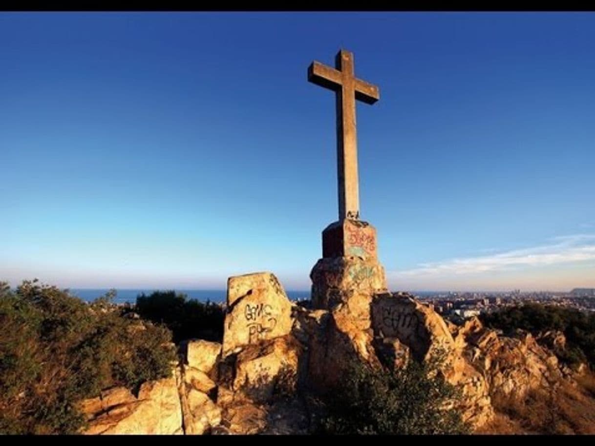 Lugar Creu de Montigalà