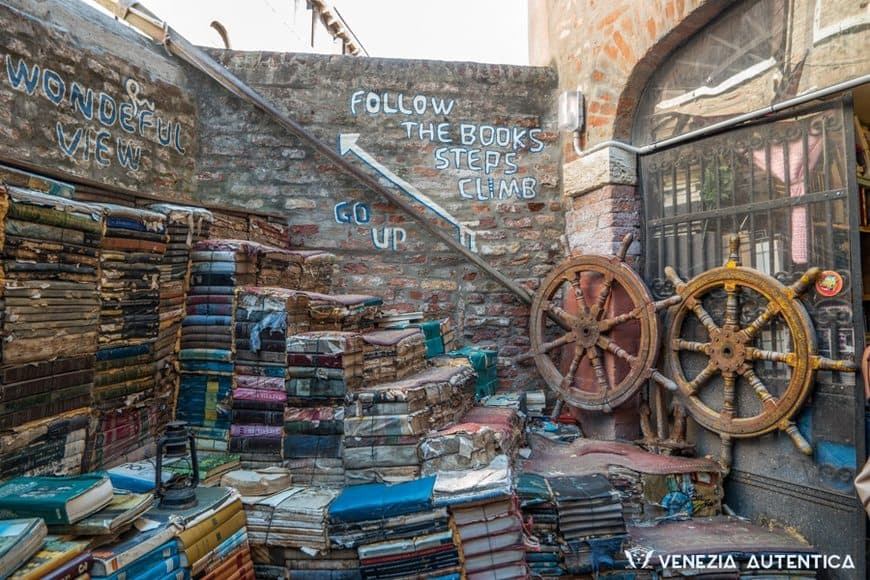 Lugar Acqua Alta Book Shop