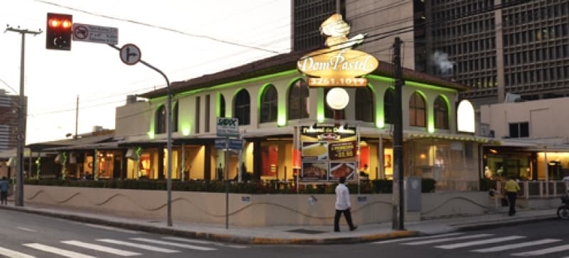 Restaurantes Dom Pastel - Coco Bambu