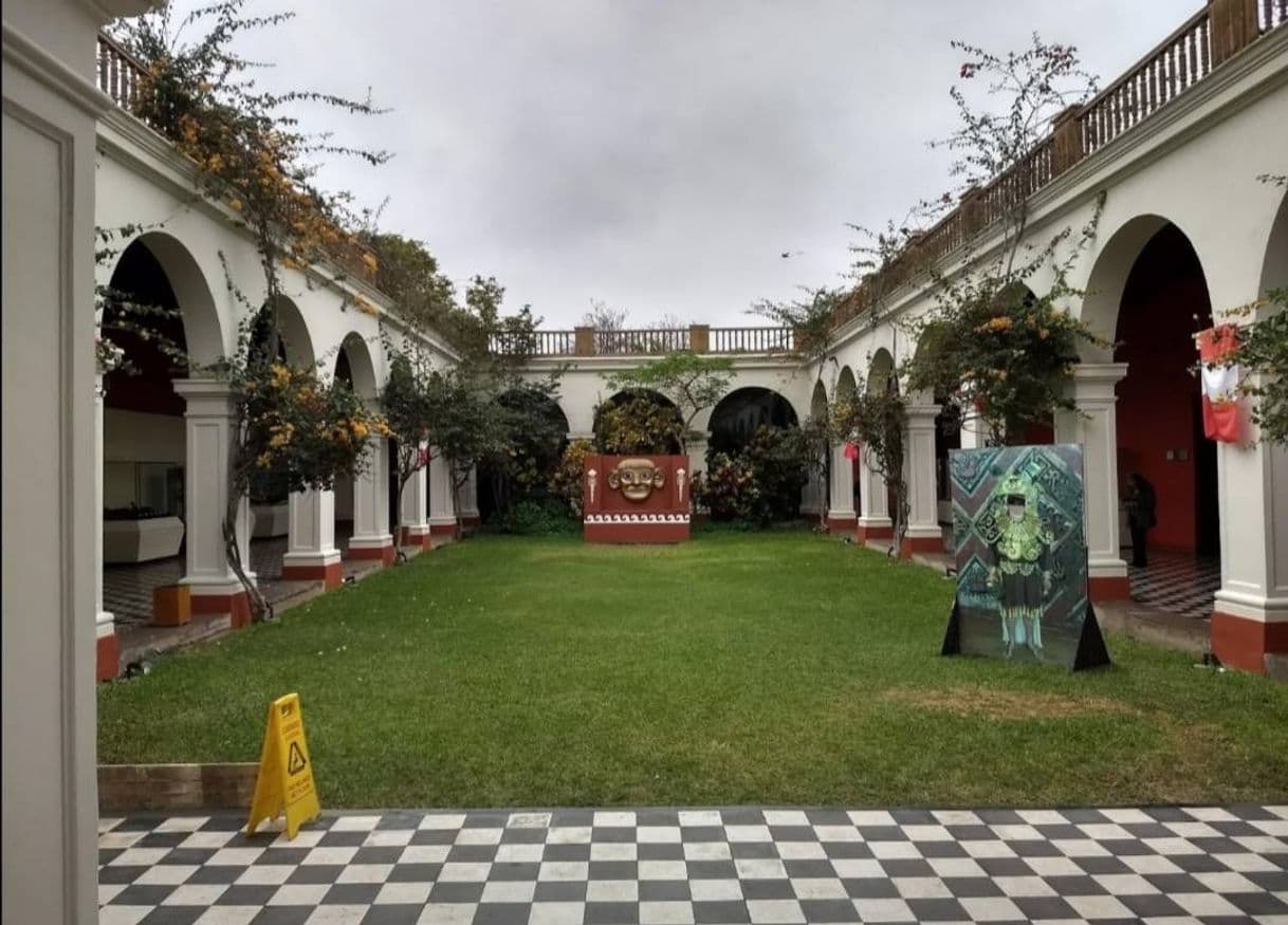 Lugar Museo Nacional de Arqueología, Antropología e Historia del Perú