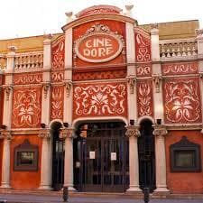 Lugar Cine Doré