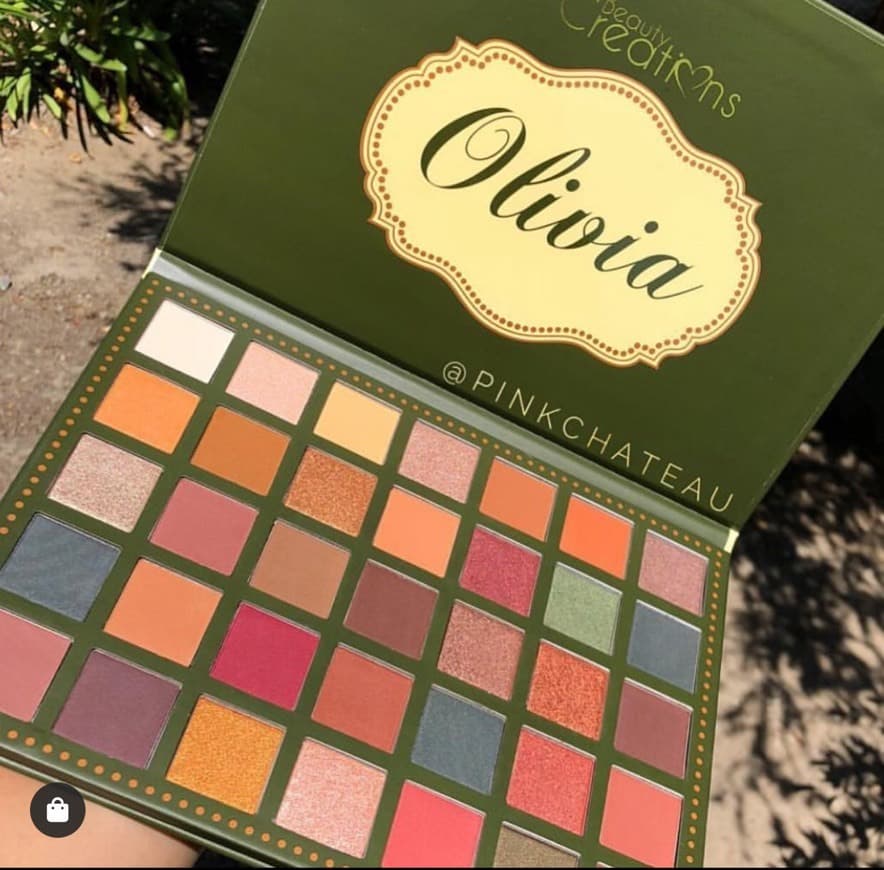 Moda Olivia palette beauty creaciones.