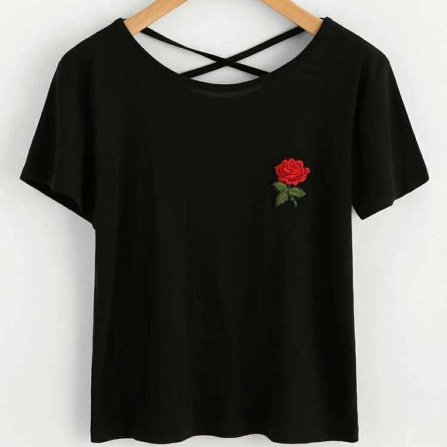 Producto Camiseta con flor bordada